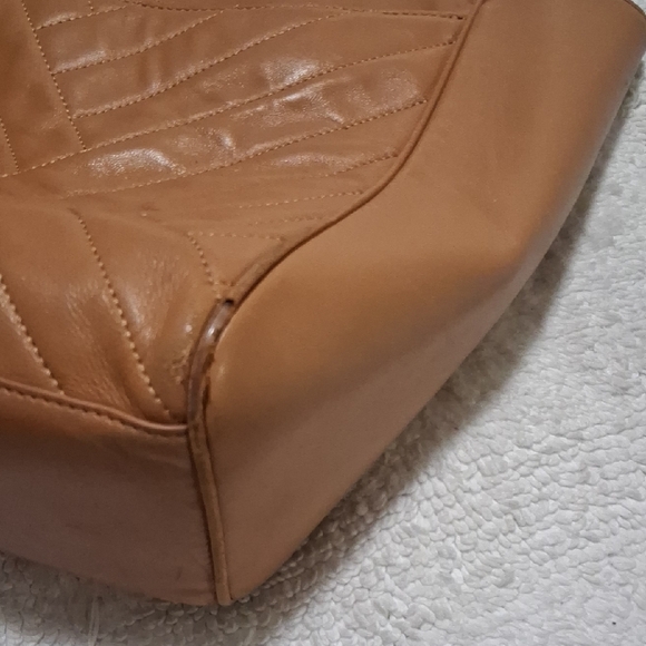 Tory Burch Quilted Tote - Picture 11 of 16